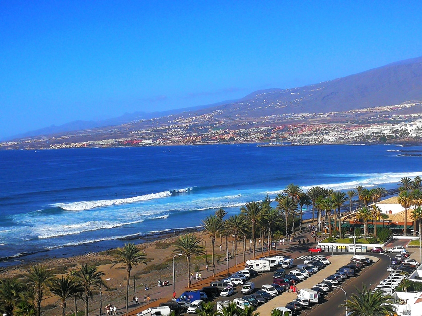 Experience Surfing in Tenerife: The Ultimate Surfing Destination