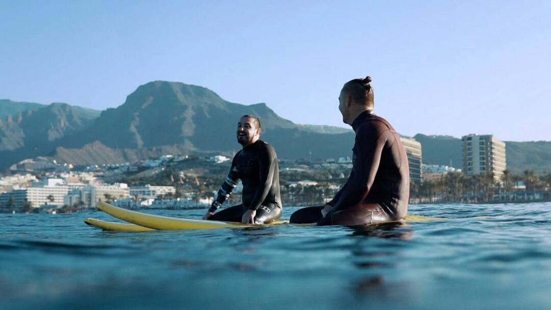 surf lessons las americas